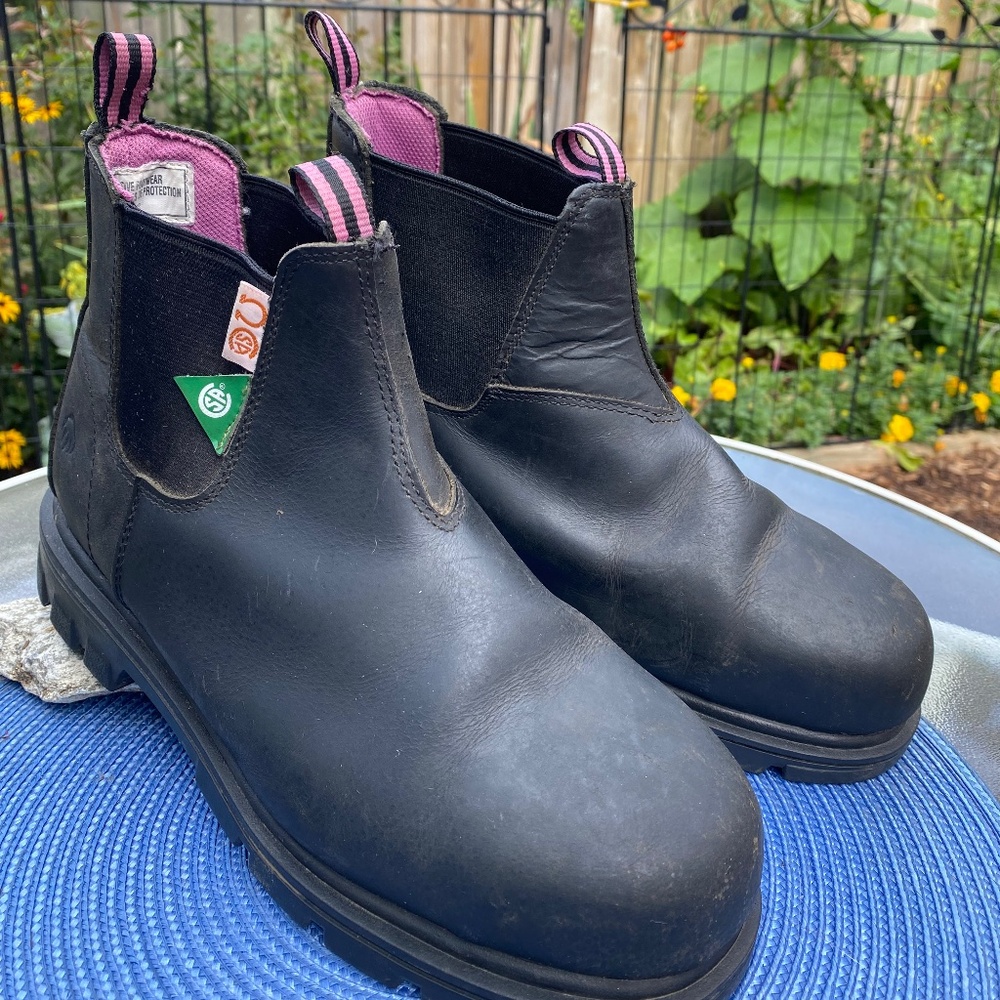Women’s steel toed boots from Wolverine